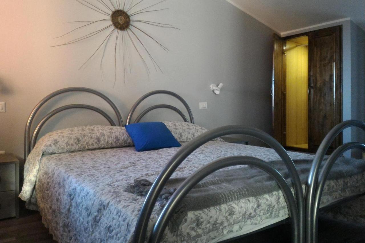 Corona Bed & Breakfast 사르다라 외부 사진