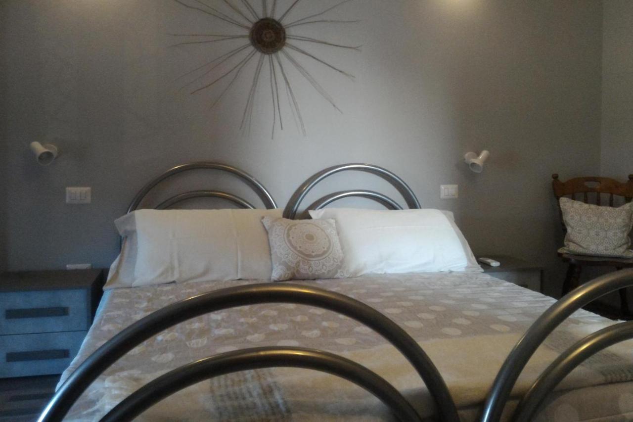 Corona Bed & Breakfast 사르다라 외부 사진