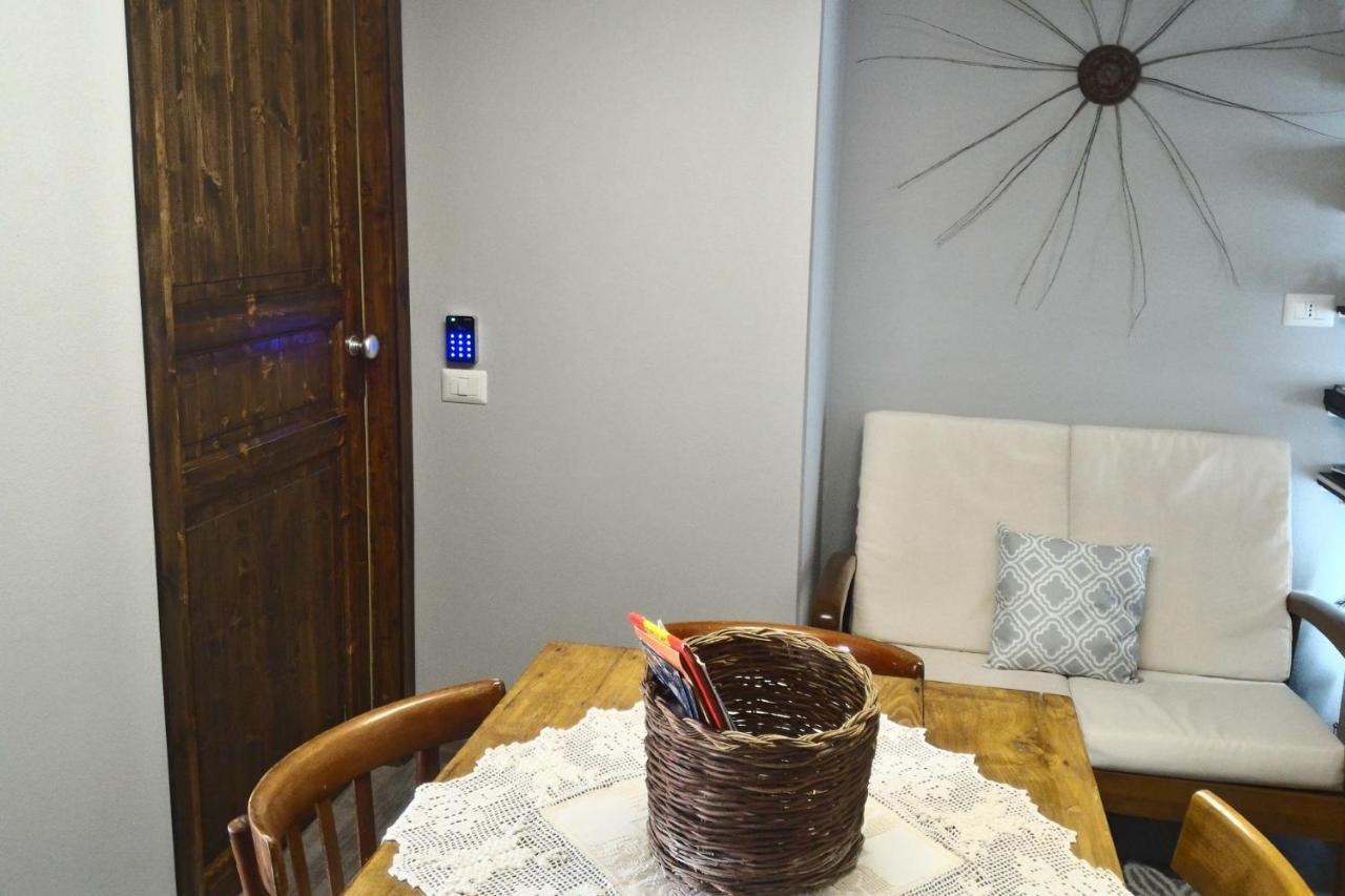Corona Bed & Breakfast 사르다라 외부 사진