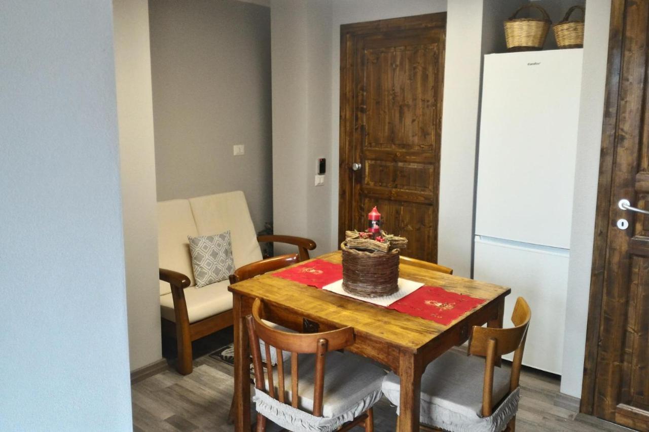 Corona Bed & Breakfast 사르다라 외부 사진